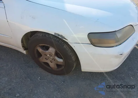 1999 Honda Accord Ex V6 z USA, uszkodzony, nr VIN 1HGCG1658XA011206